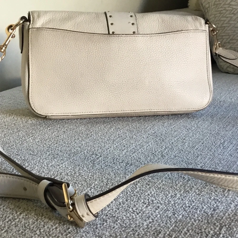 Coach Cream Leather Clutch with Gold Horse & Carriage Emblem
